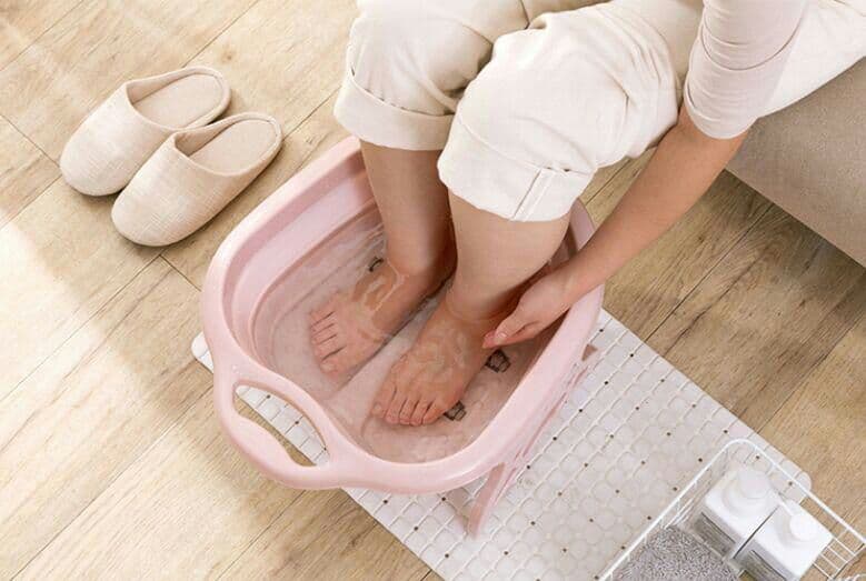 家庭用品浴室トイレの実用的な折り畳み型洗面器