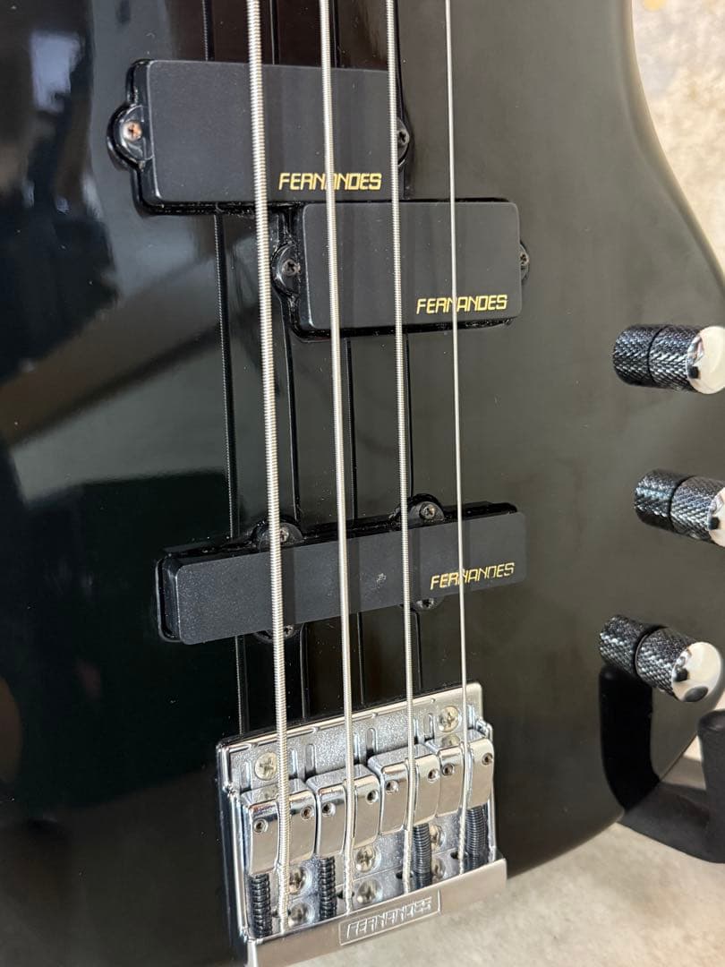 FERNANDES FRB-45 PJベース 整備・清掃・弦交換済み