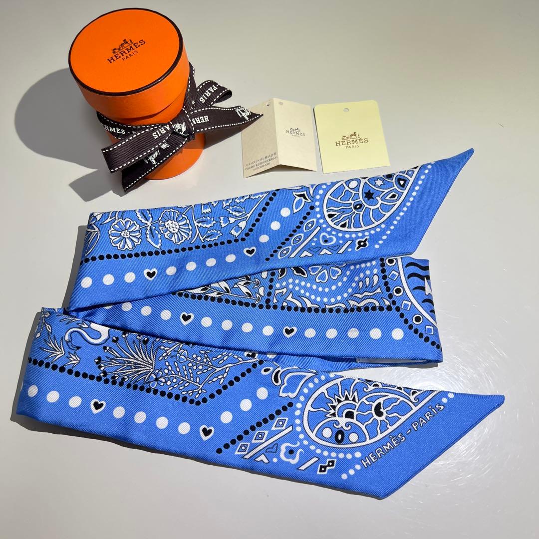 【美品】エルメス★HERMES★ツィリー★ブルー ホワイト★ツイリー★バンダナ柄