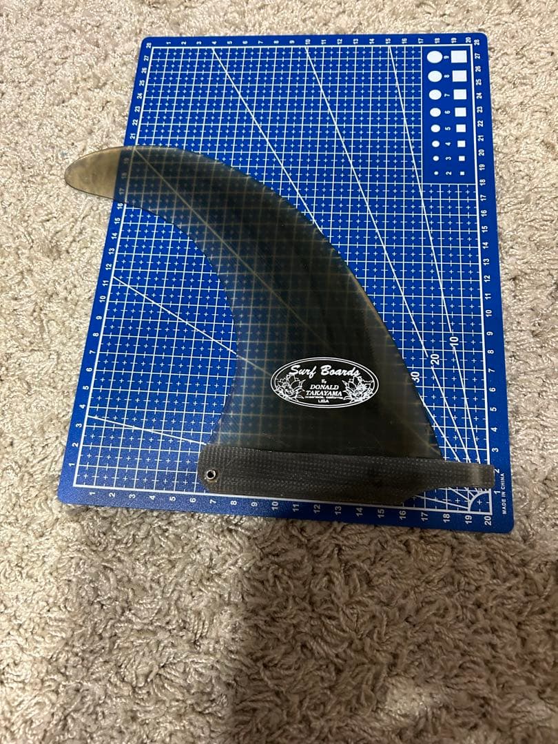 ドナルドタカヤマ　センターフィン