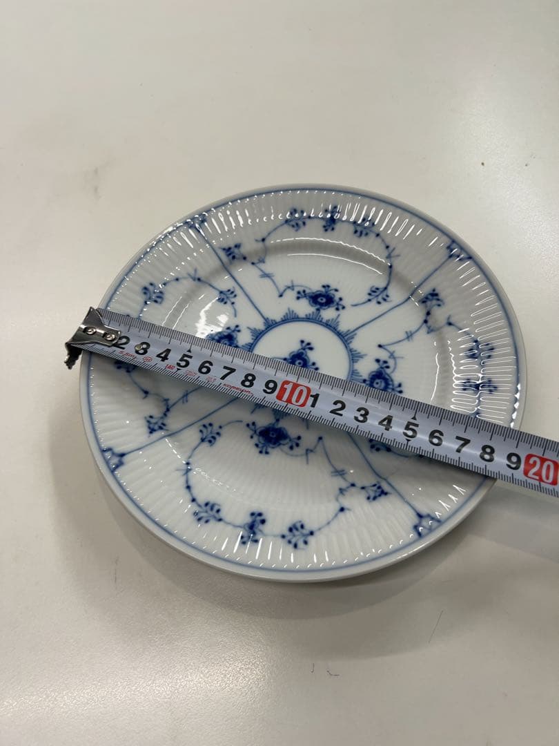 ブルーフルーテッド プレイン プレート 19cm