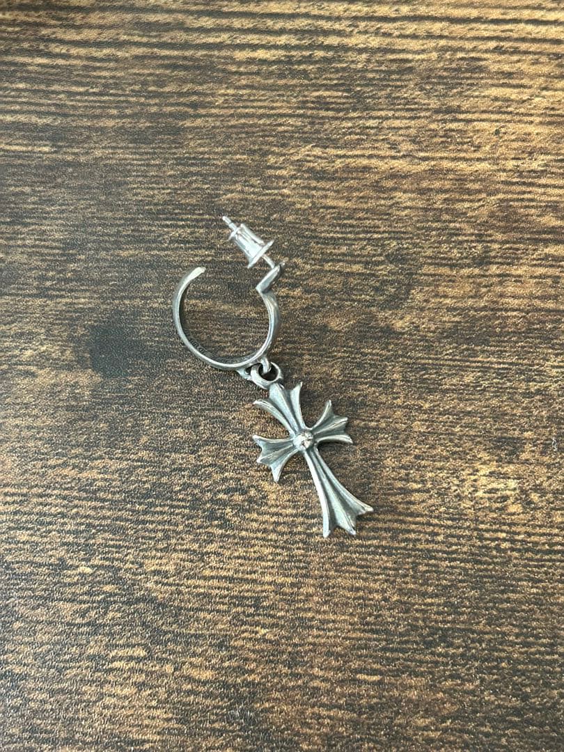 ピアス