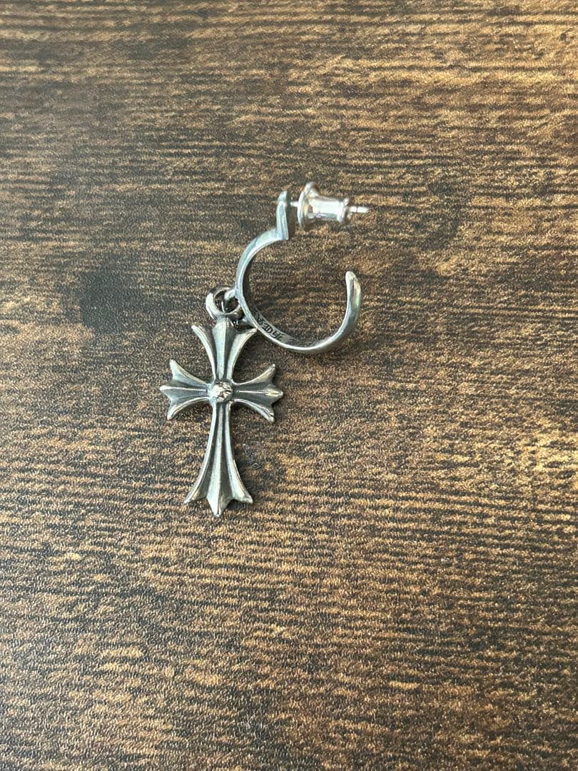ピアス