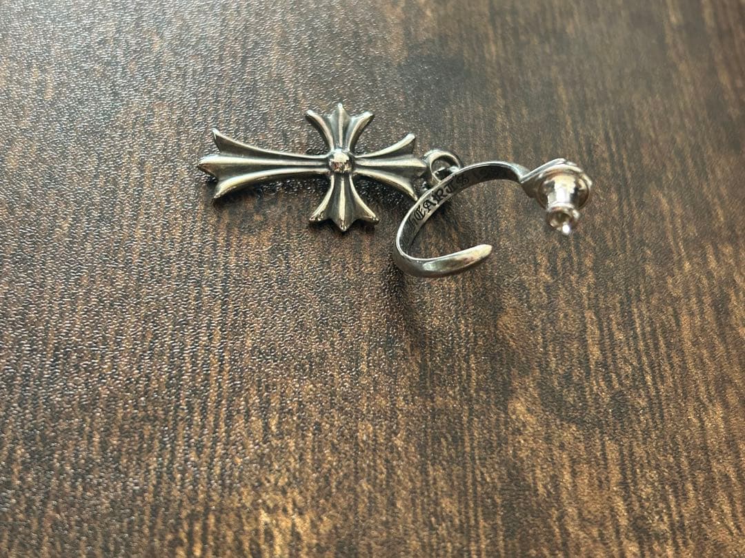 ピアス