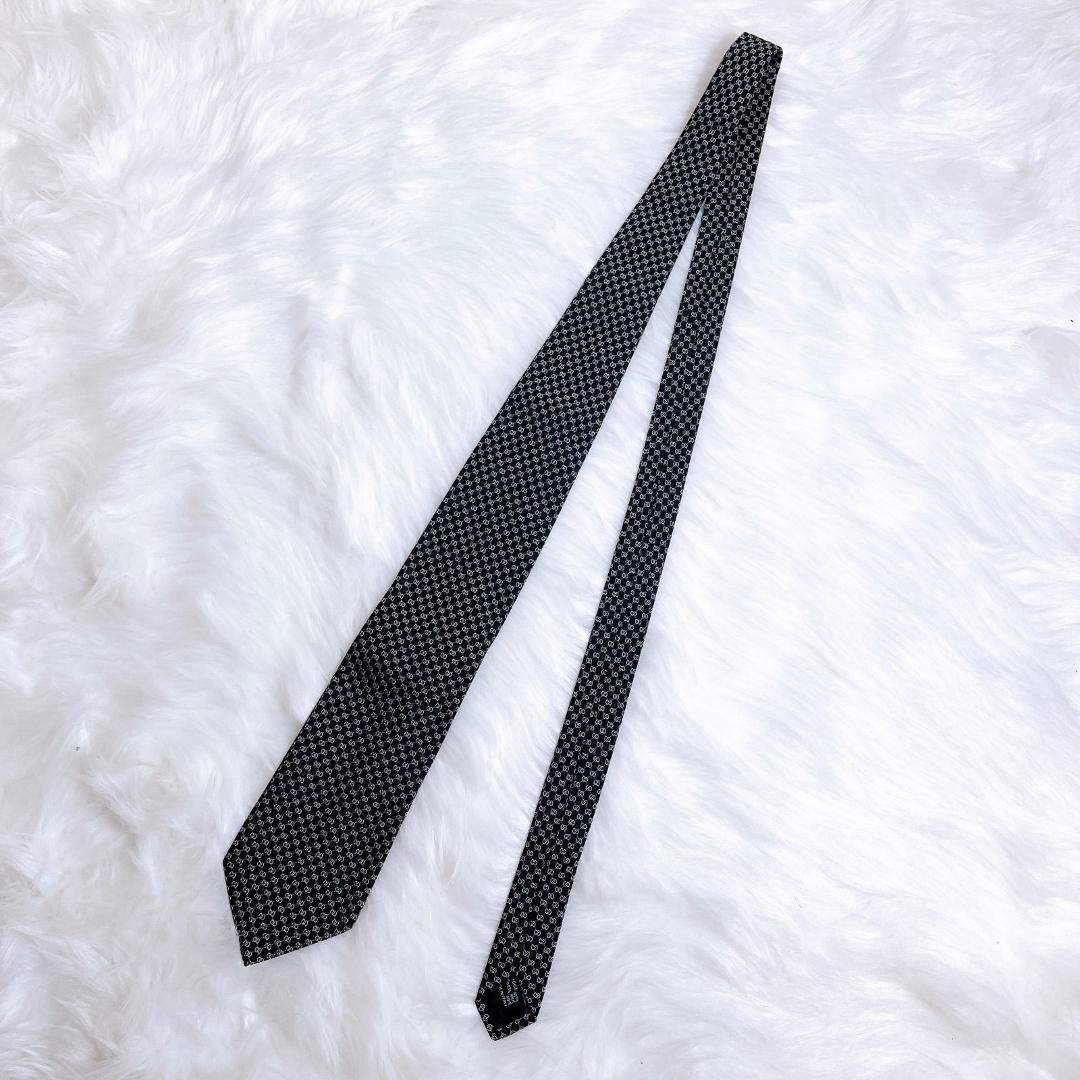 極美品⭐️　GUCCI　グッチ　 ネイビー シルク100 ネクタイ GGパターン