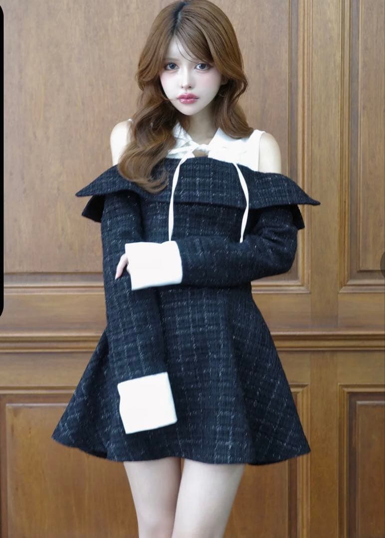 Randy ツイードショルダーカットフレアミニワンピース