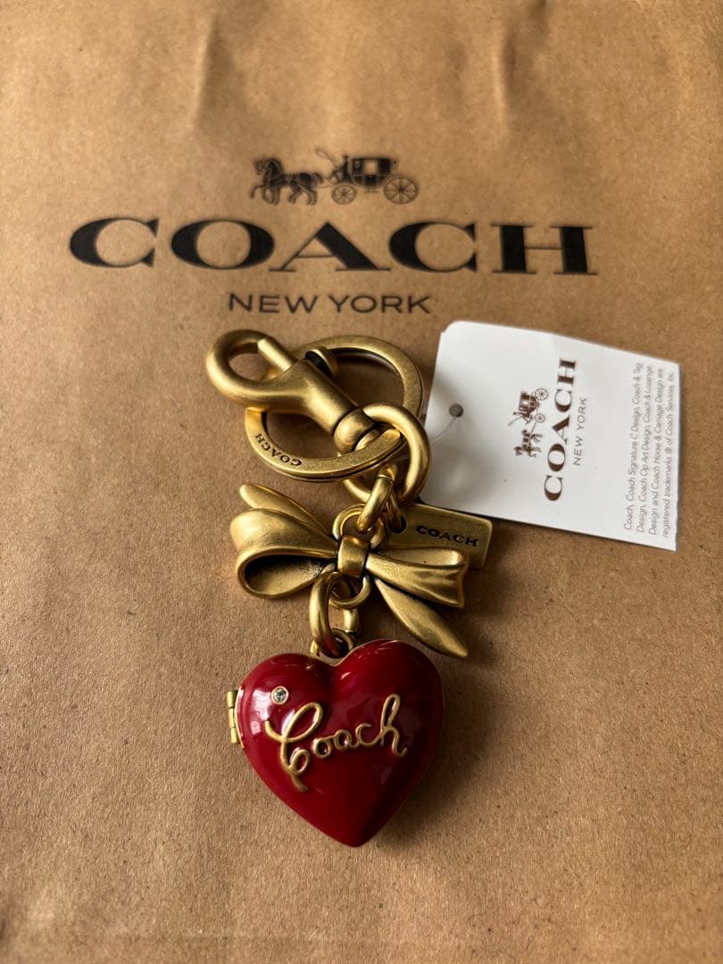 COACH コーチ　ボウ　ハート　ロケットバッグチャーム