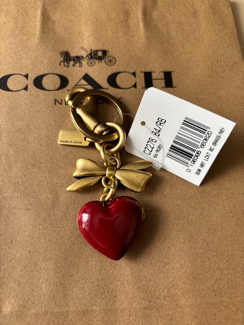 COACH コーチ　ボウ　ハート　ロケットバッグチャーム