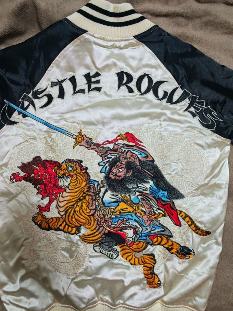 ROGUES 未使用近い 日本限定虎 スカジャン unisex サテン