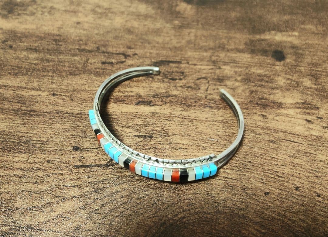 ズニ族　バングル　ブレスレット　ターコイズ　Native ネイティブ