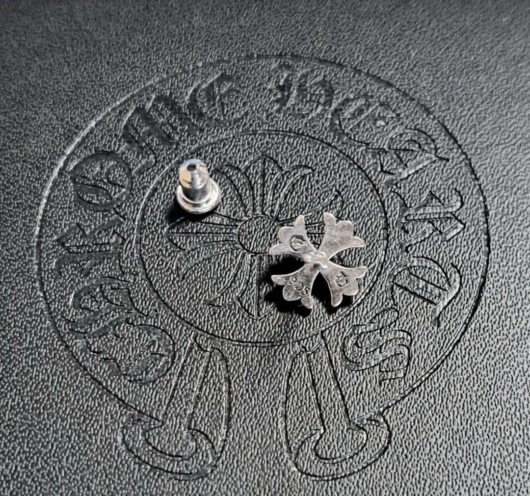 CHROME HEARTS CHプラス スタッド ピアス 片耳