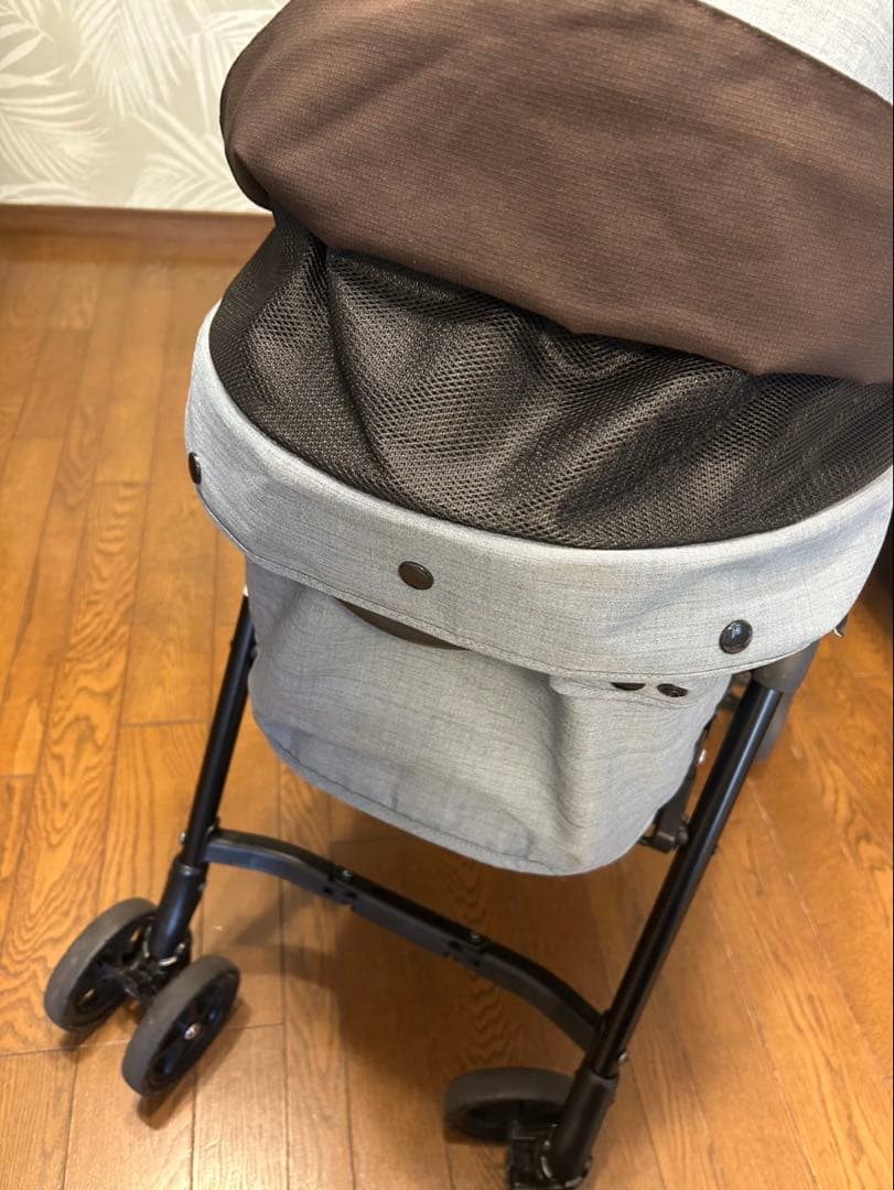 COMPET　コムペット　ペットカート　ミリミリライト　軽量3.9kg　犬用