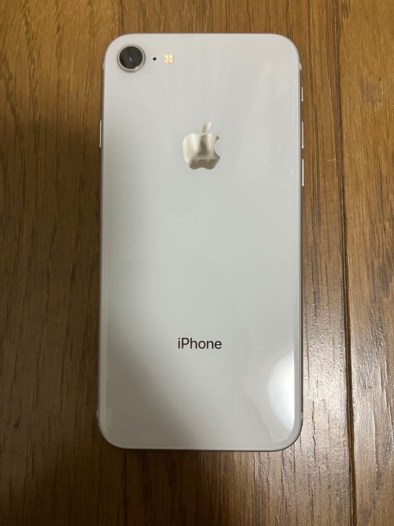 iPhone8 本体