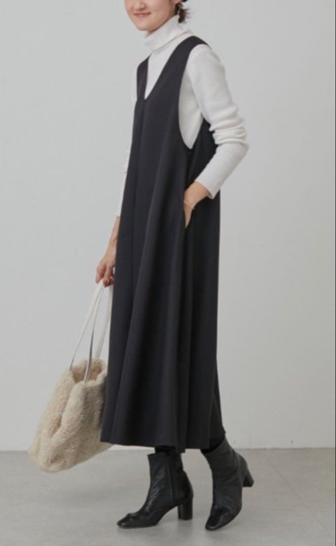 新品 BEARDSLEY〈シーズンレス〉ジャンパースカート ガリャルダガランテ
