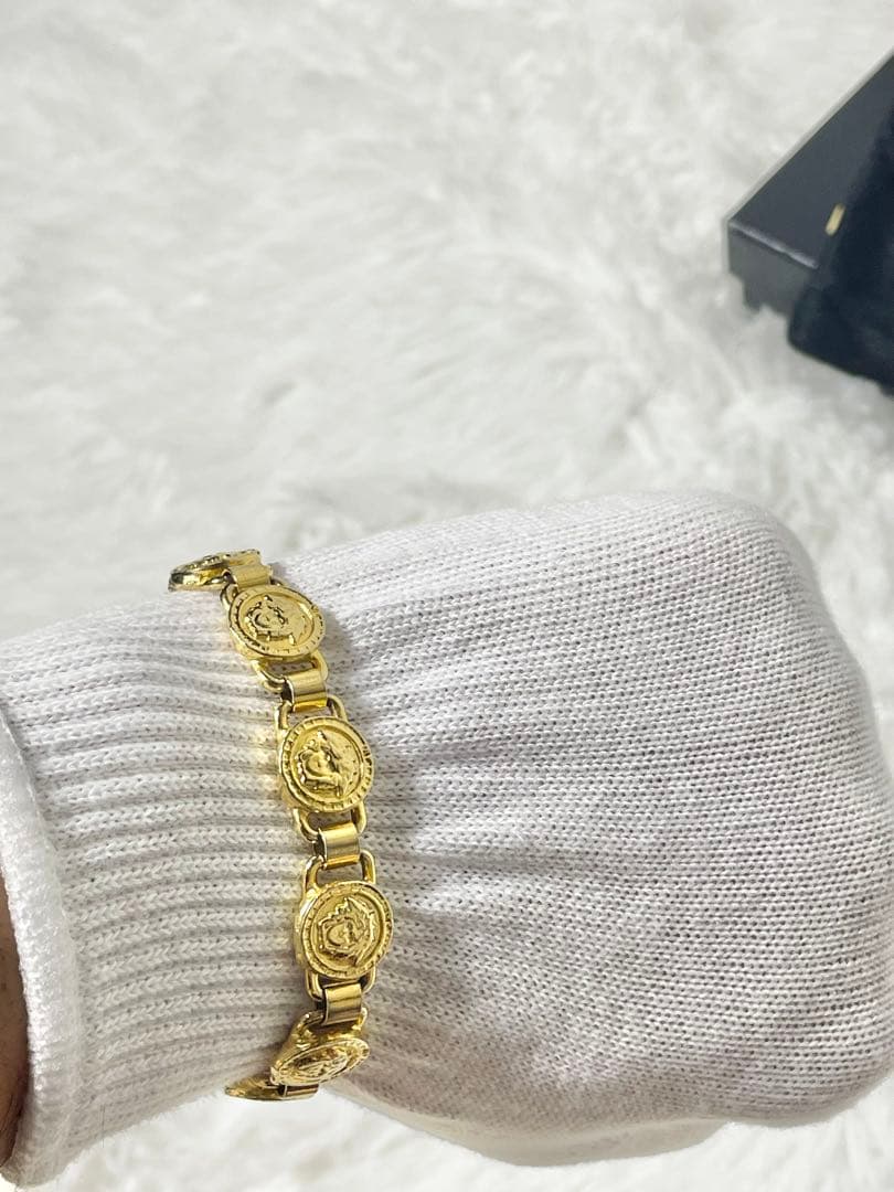 美品　GIANNI VERSACE メデューサ ブレスレット 箱・保存袋付き