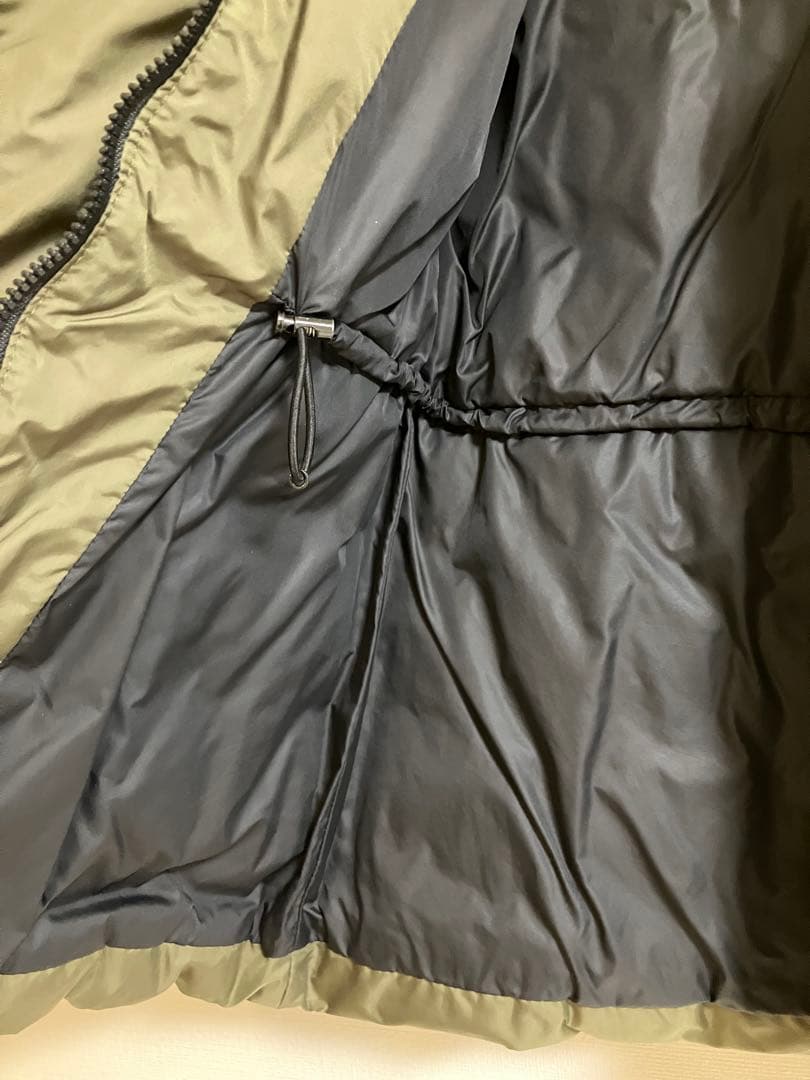 【美品】MONCLER オリーブ ダウンジャケット フード付き
