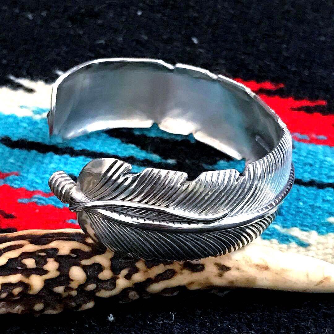 Indian Jewelryハーヴィーメイス　　フェザー　シルバーバングル　③