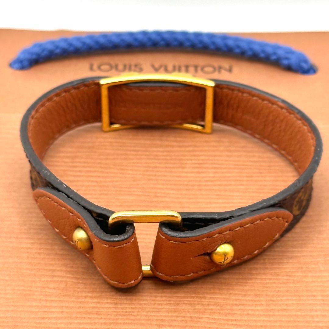 LOUIS VUITTON モノグラム ブラスレ LVロゴ ブレスレット