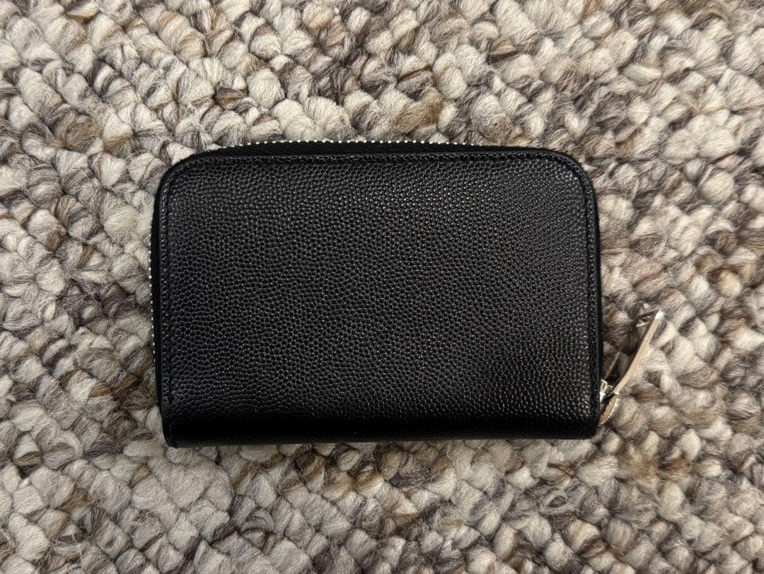 SAINTLAURENT、レザーケース