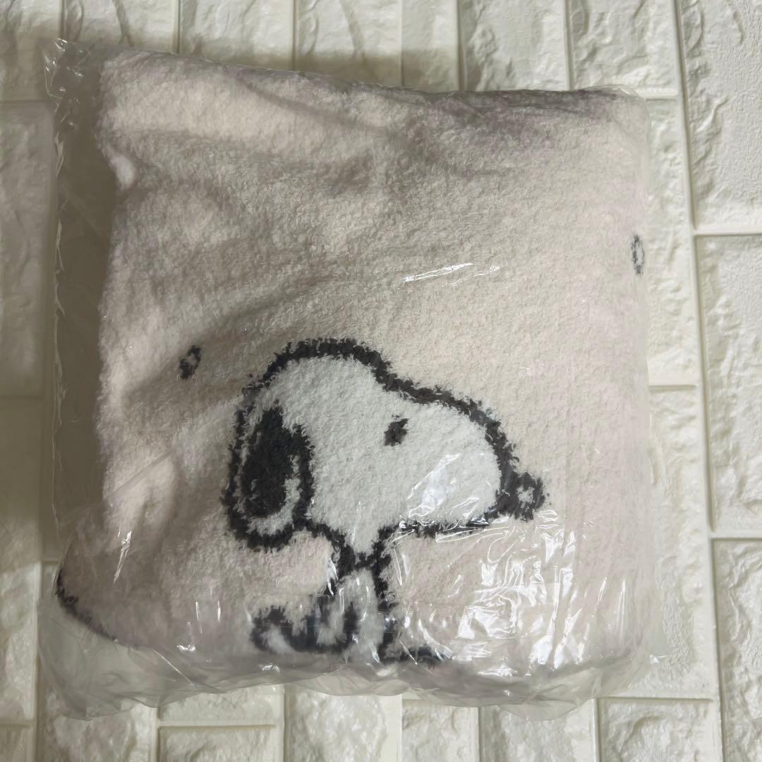 ジェラートピケ　スヌーピー PEANUTS パネルジャガードフードドレス