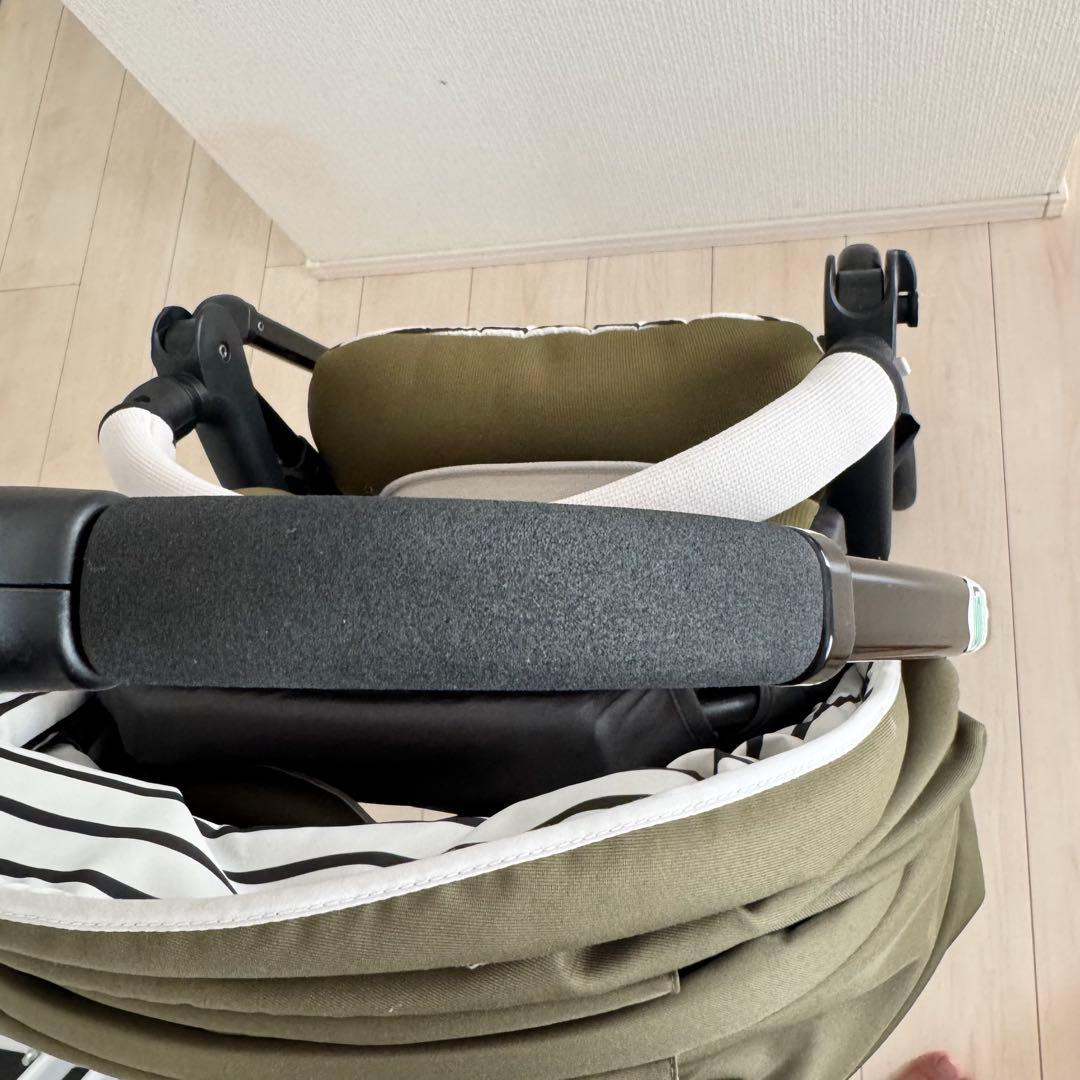 【極美品】Combi ベビーカー メチャカルハンディ α エッグショック