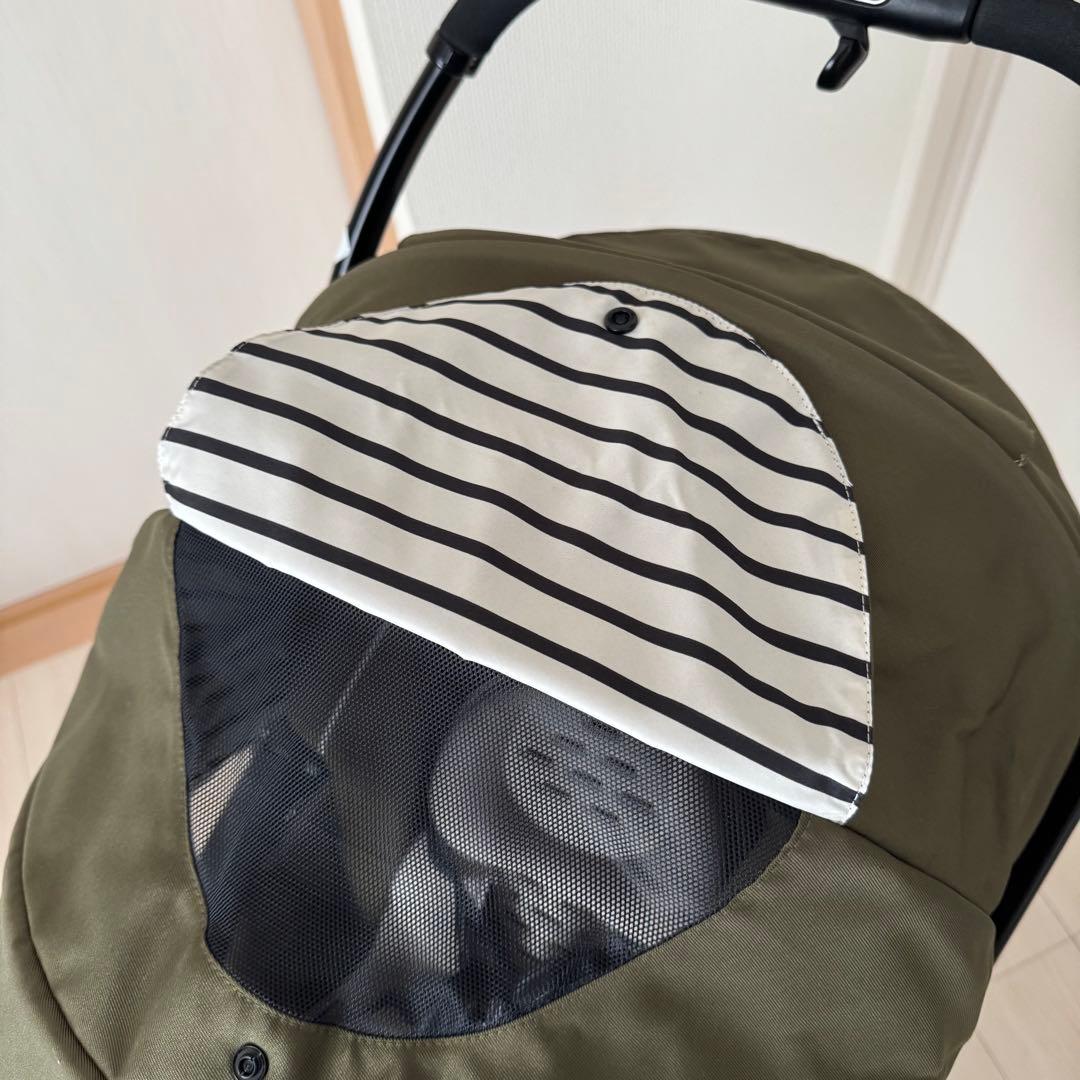 【極美品】Combi ベビーカー メチャカルハンディ α エッグショック