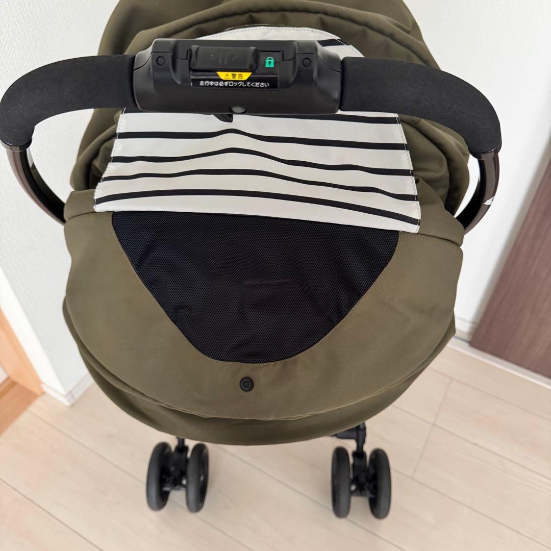 【極美品】Combi ベビーカー メチャカルハンディ α エッグショック