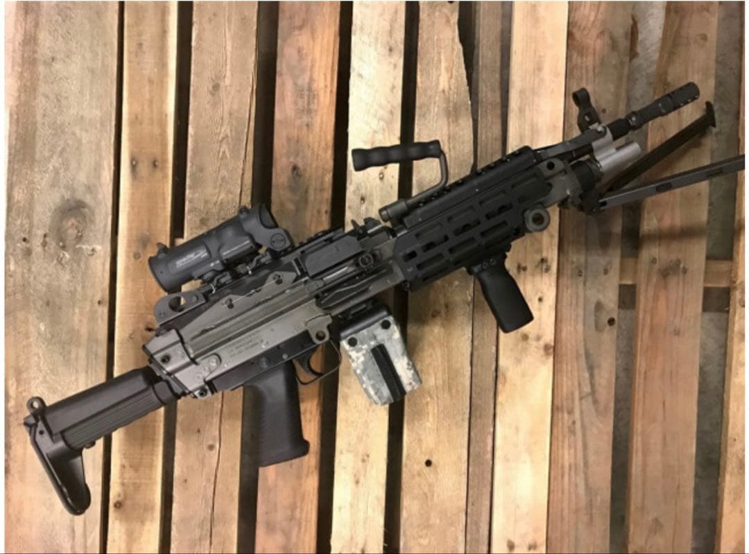 BBT M249 M-LOKハンドガード