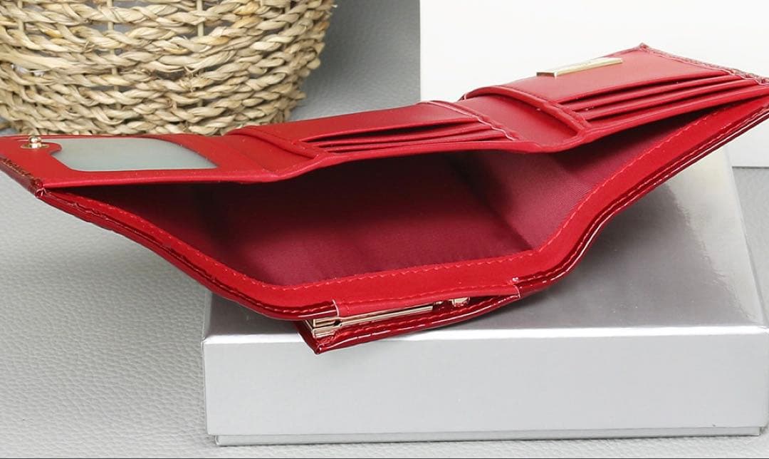 新品未使用VVW 三つ折り財布-110