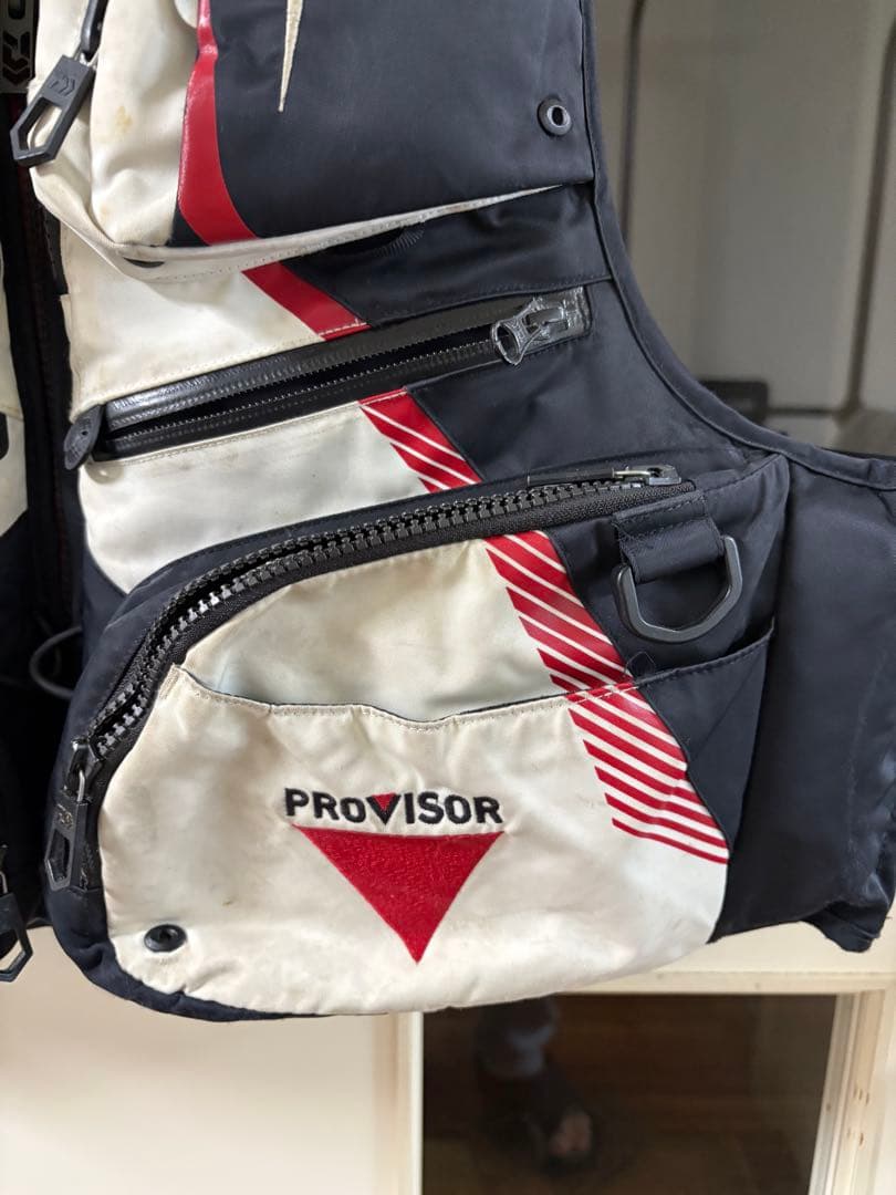 ダイワ PROVISOR フローティングジャケット ライフジャケット XL