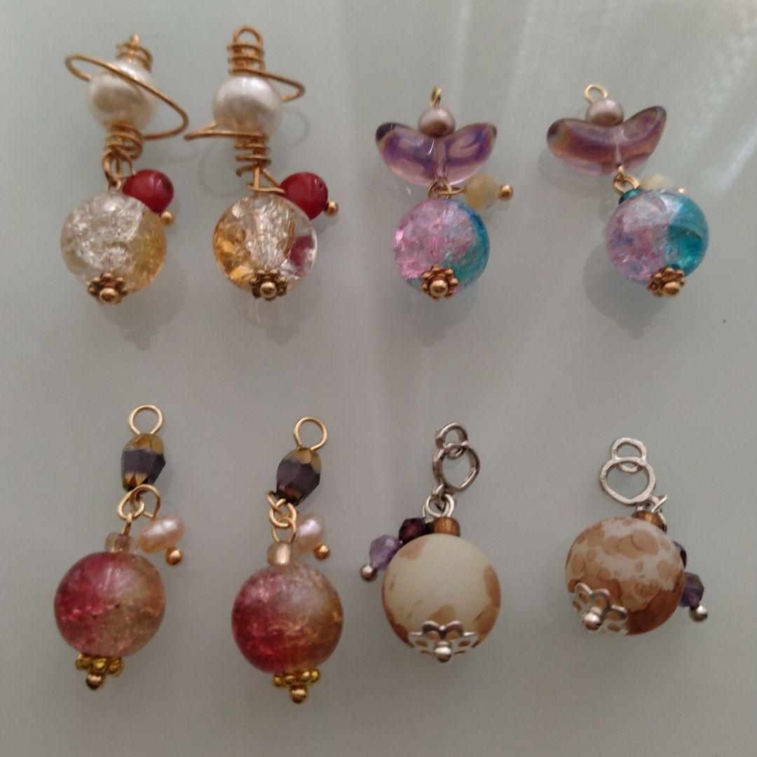 瑠璃ガラスと天然石のチャーム　ハンドメイドアクセサリーパーツ