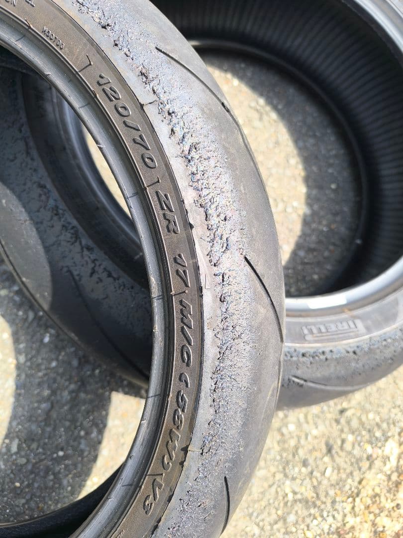ディアブロスーパーコルサSPV3 120/70ZR17 200/60ZR17
