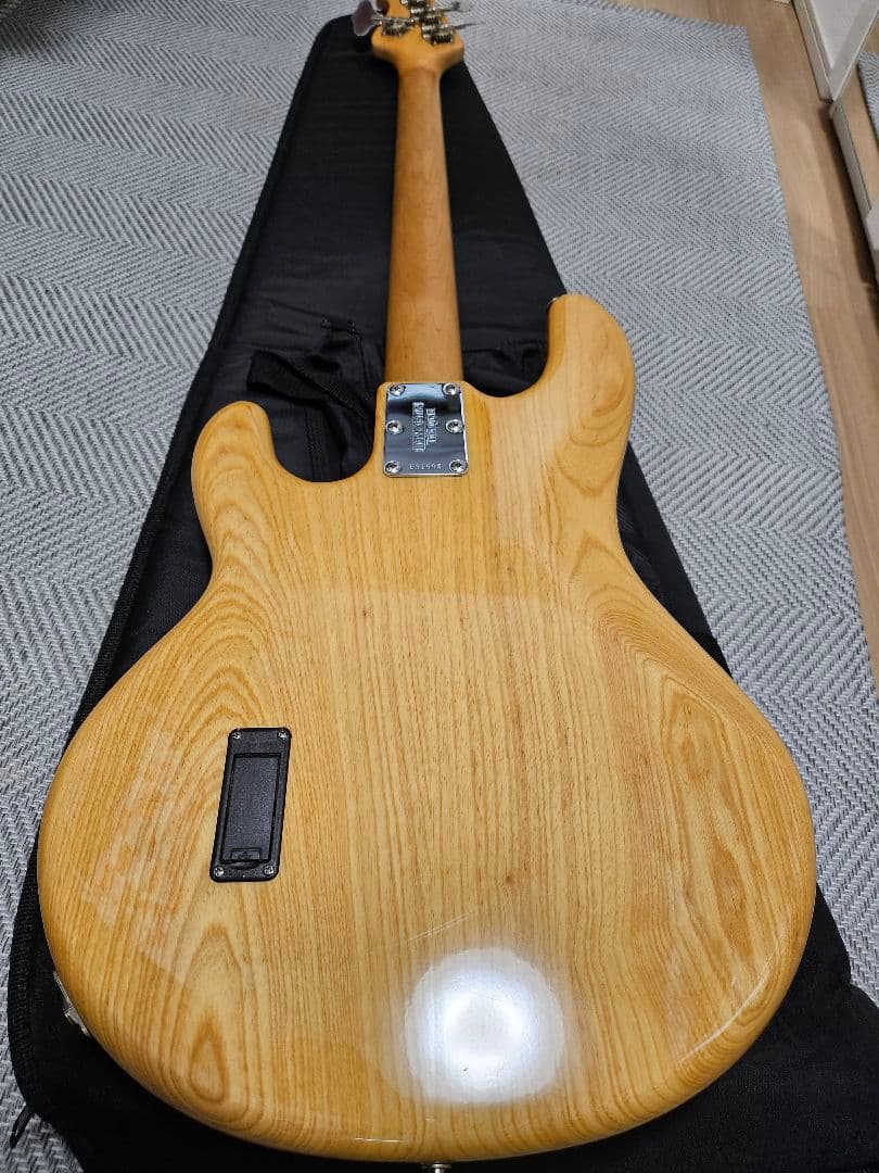 期間限定MusicMan StingRay EX / スティングレイEX 日本製