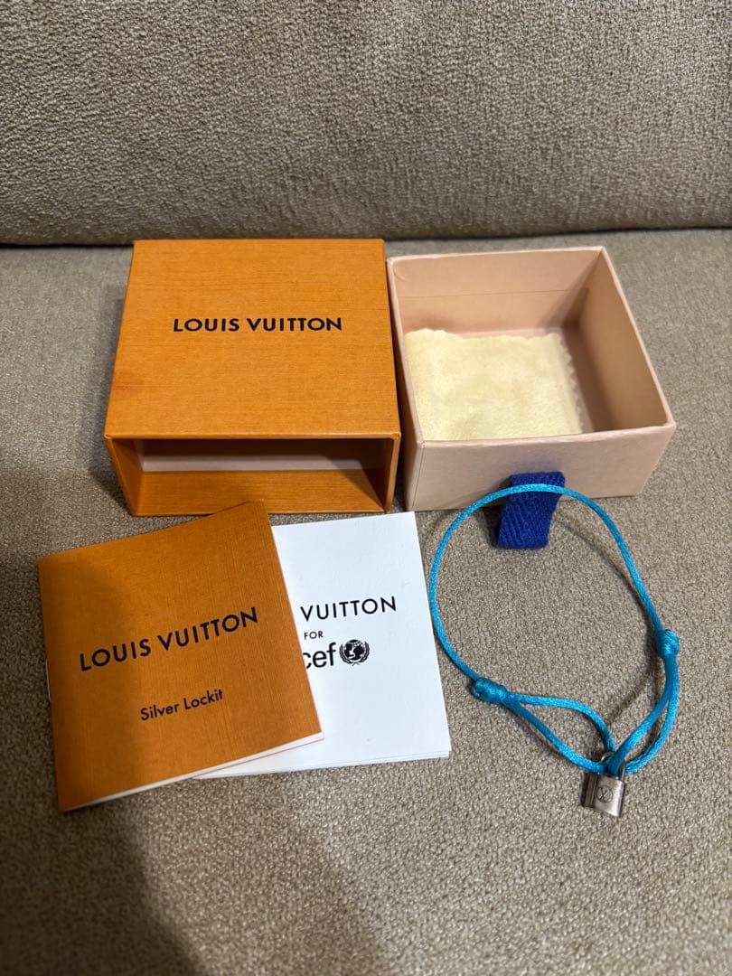 LOUIS VUITTON Silver Lockit ブレスレット 若干難あり