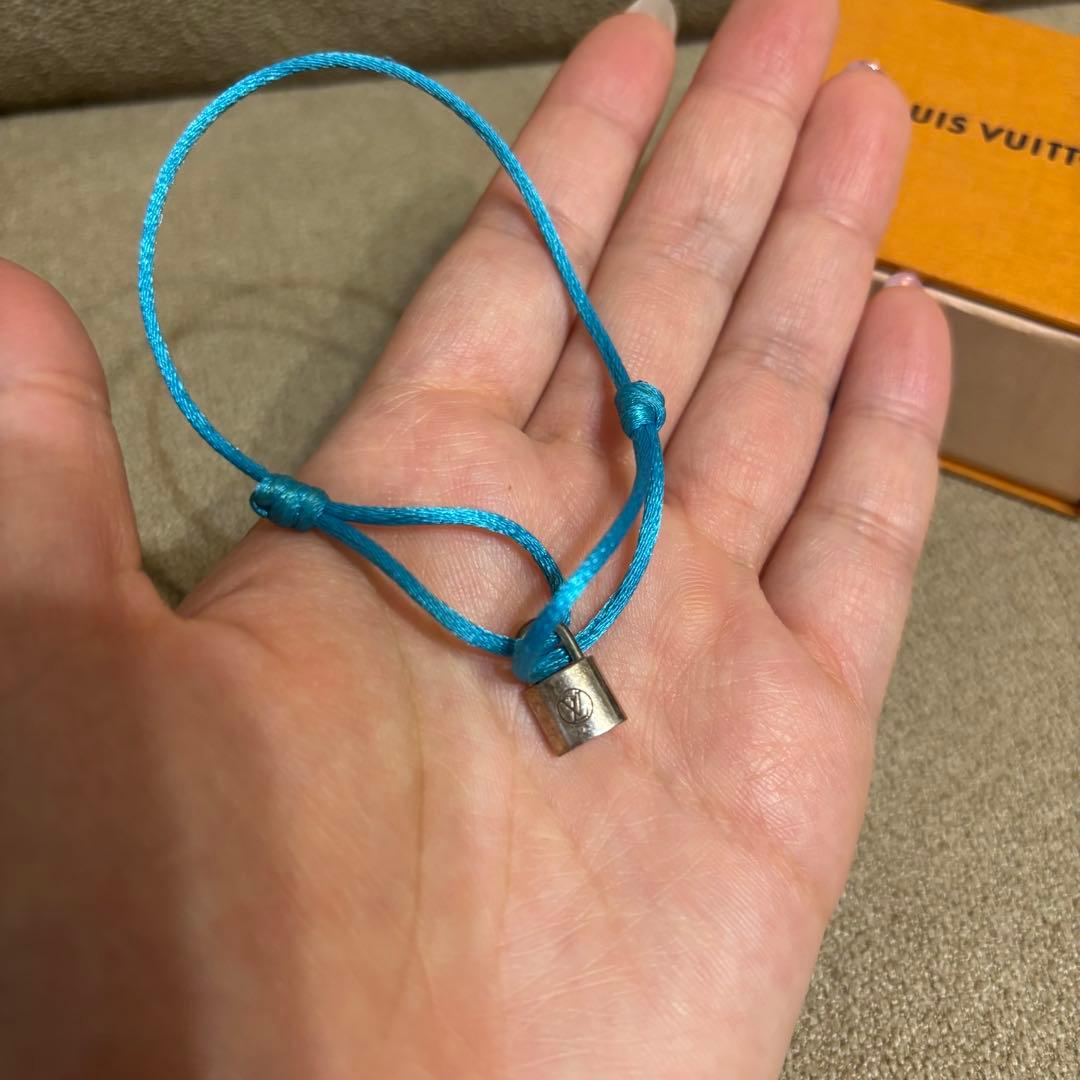 LOUIS VUITTON Silver Lockit ブレスレット 若干難あり