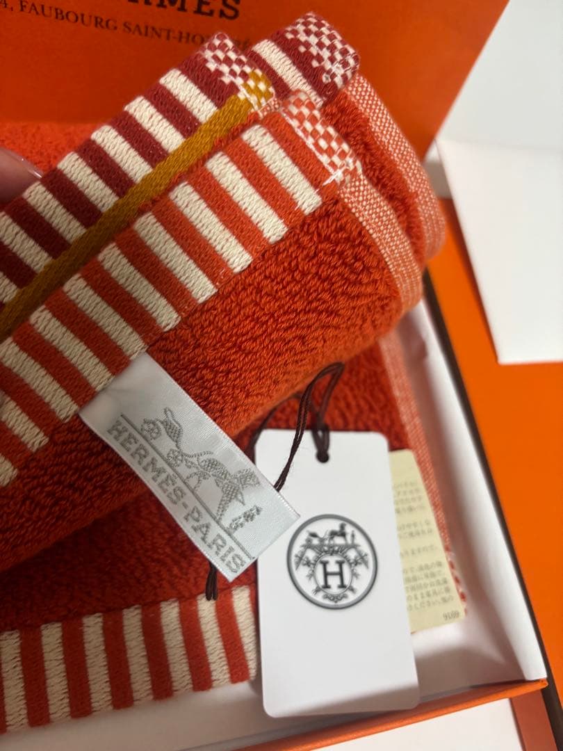 正規品　新品　HERMES　エルメス　コットン　タオル　ハンカチ　ハンドタオル