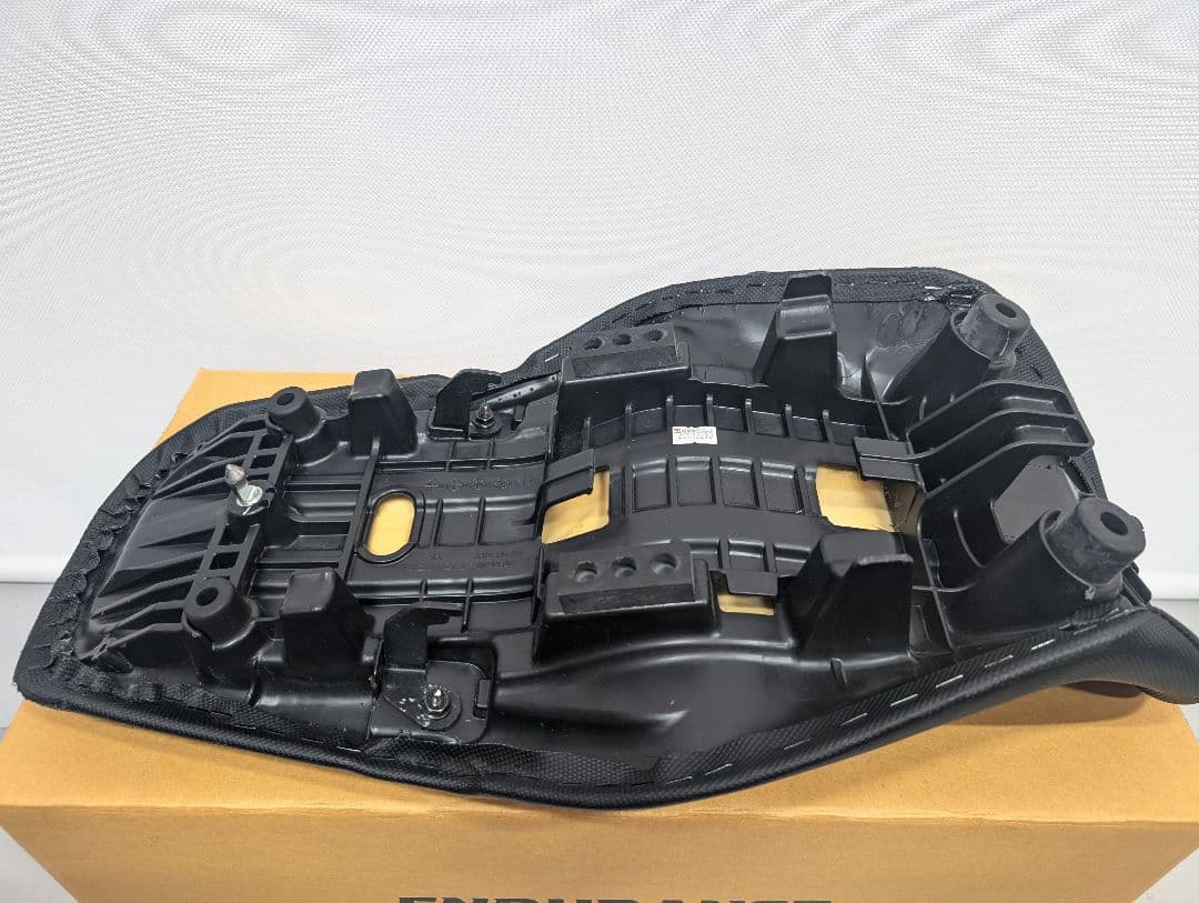 ENDURANCE グロム シート フラット GROM JC75 JC61後期