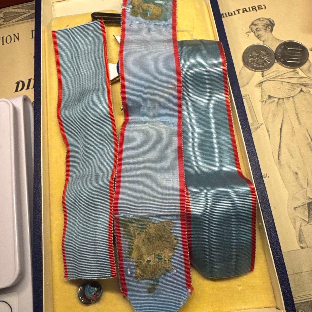 ハイチ共和国 国家栄誉功労勲章 大将校級 ケース付 / 銀製刻印 勲章 徽章