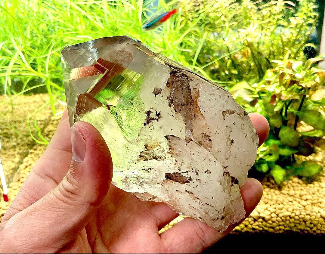 クニ　再販不可　夢幻品質　幻のカイラス聖山産　虹のヒマラヤレムリアンの原石