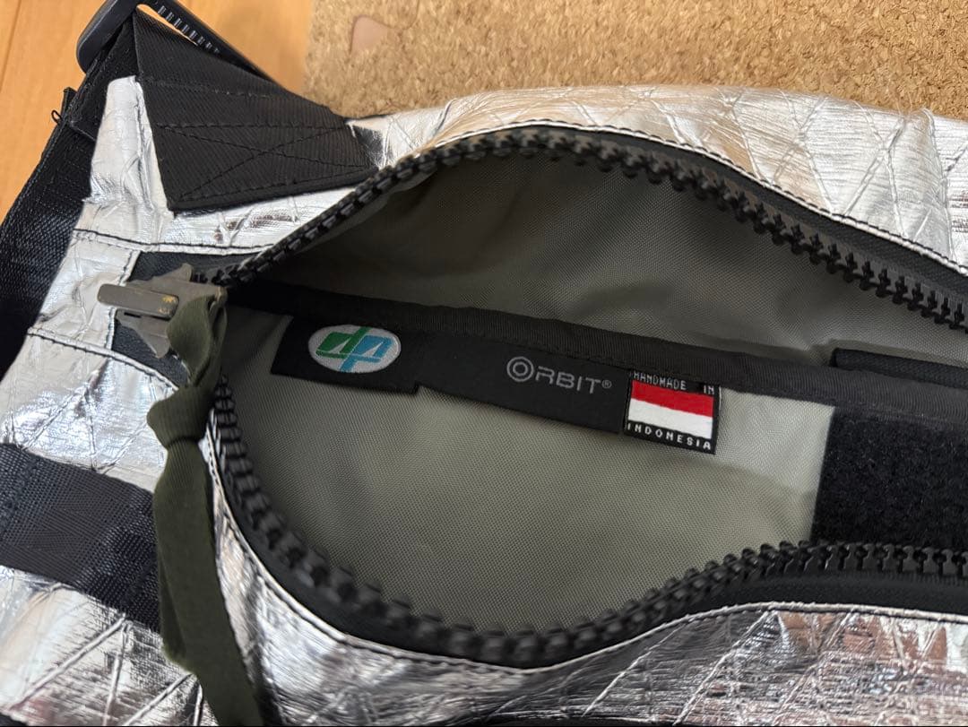 orbit gear m100 sv-foil メッセンジャーバッグ