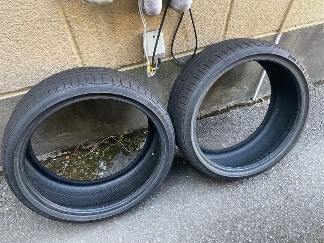 MINERVA RADIAL F205 19インチタイヤ　 215/35r19