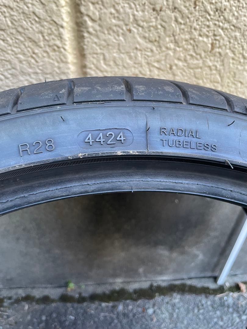 MINERVA RADIAL F205 19インチタイヤ　 215/35r19