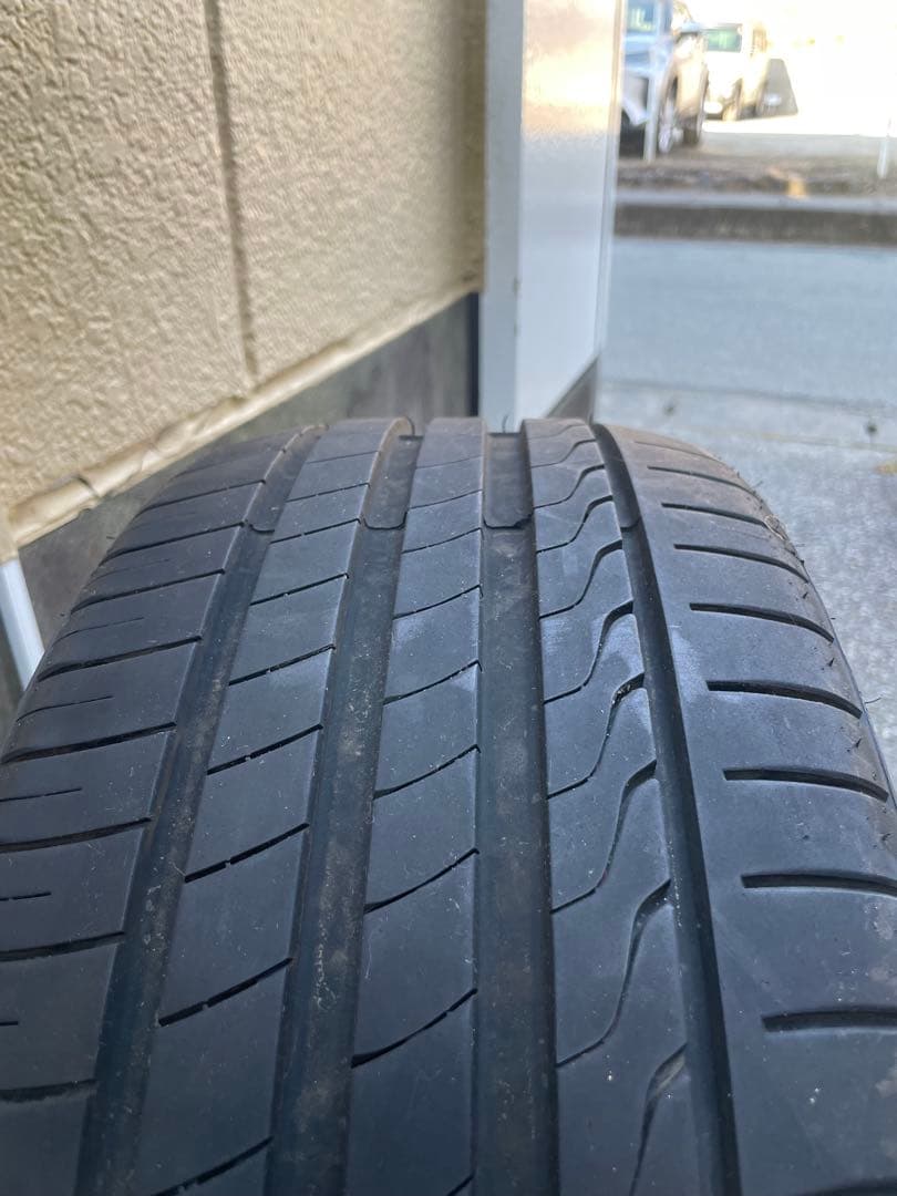 MINERVA RADIAL F205 19インチタイヤ　 215/35r19