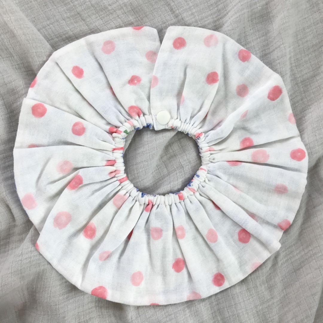 ★ピンク水玉×ブルーフラワー★ ハンドメイド リバーシブル スタイ 花柄 北欧