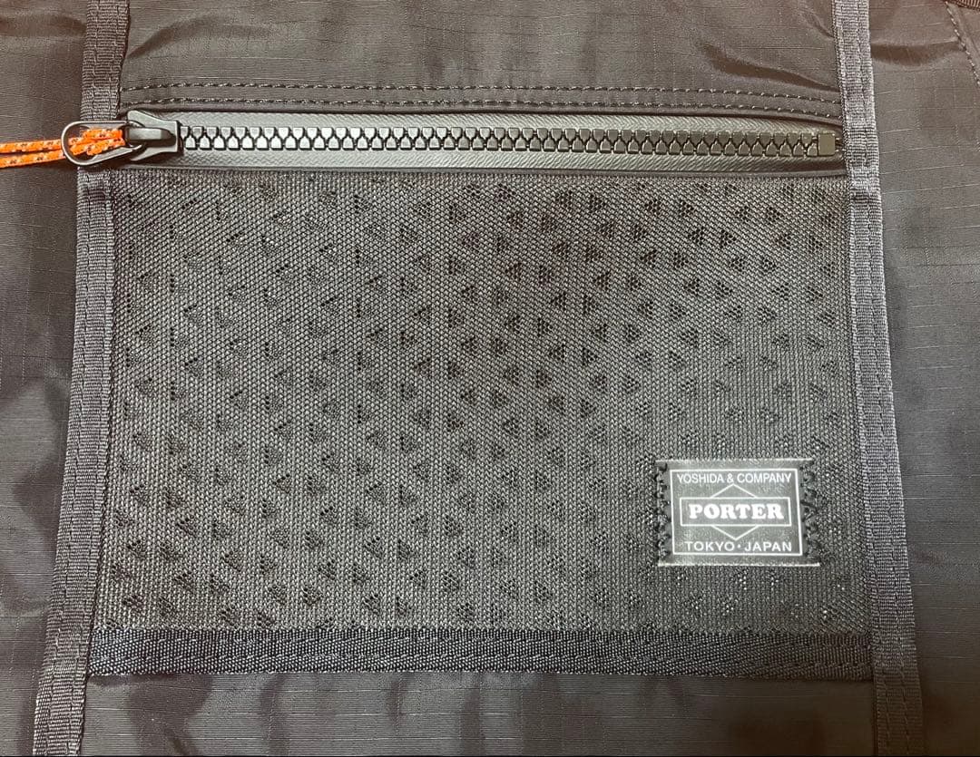 【美品】PORTER ポーター ボディバッグ ヘキサリア(S)682-17952