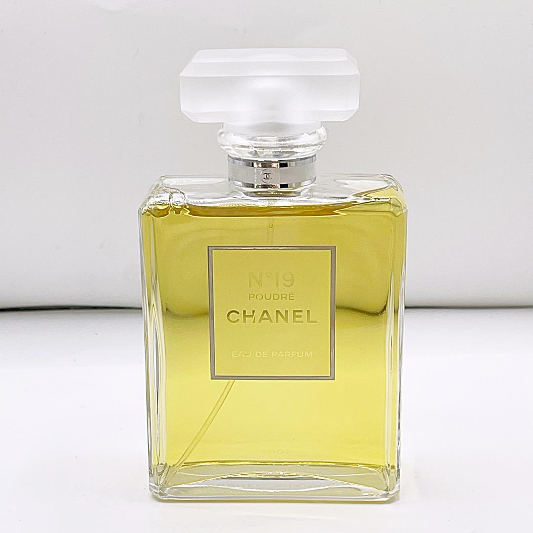 未使用 CHANEL シャネル N°19 オードパルファム 香水 100ml