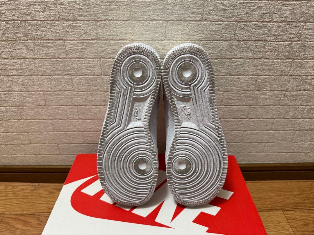 NIKE Air Force 1 07 NN ホワイト ベージュ