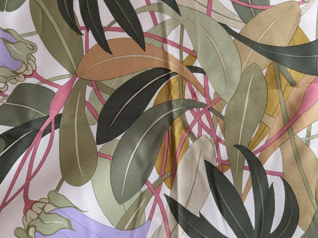 2/1取下＊最終価格＊エルメス　カレ90 Flora Graeca ギリシャの花