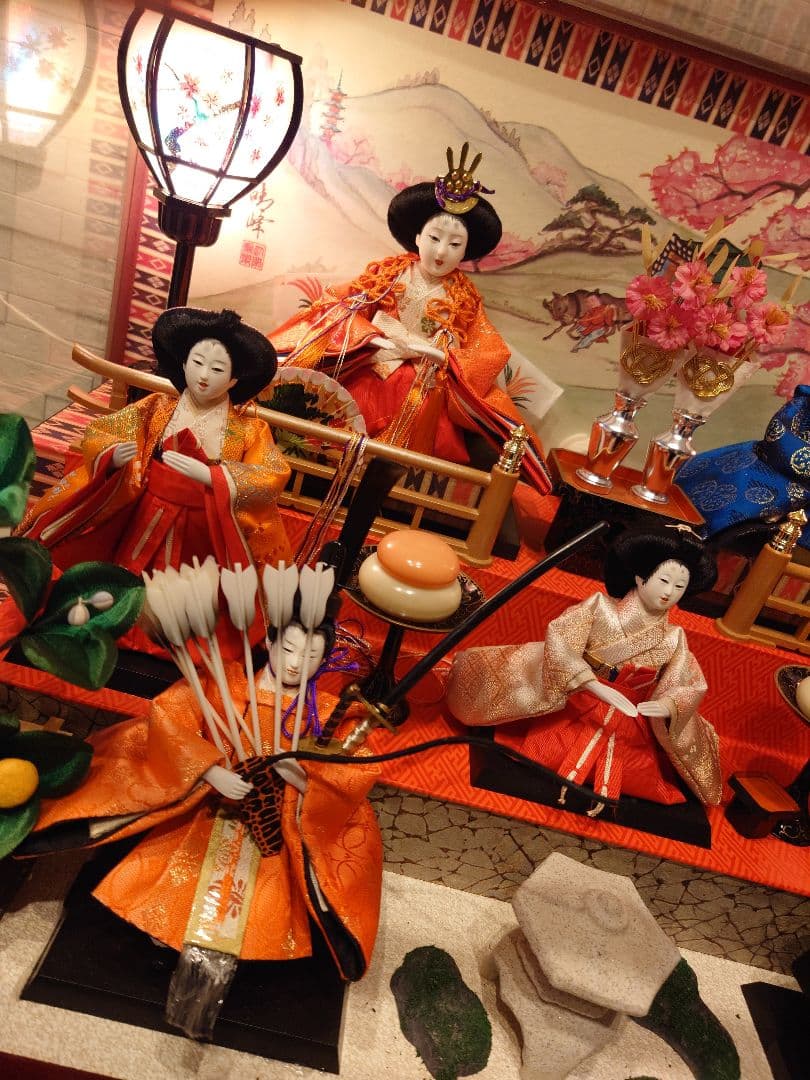伝統的ひな人形セット ７体入り☆オルゴール　ぼんぼん灯り