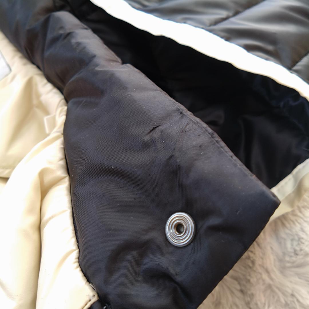 オースチンリード フード付きダウンコート　L40　ビジュー装飾つき　黒　白　現行